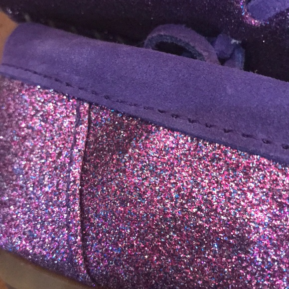 Minnetonka Girls Purple sparkle NWOT - Picture 8 of 8